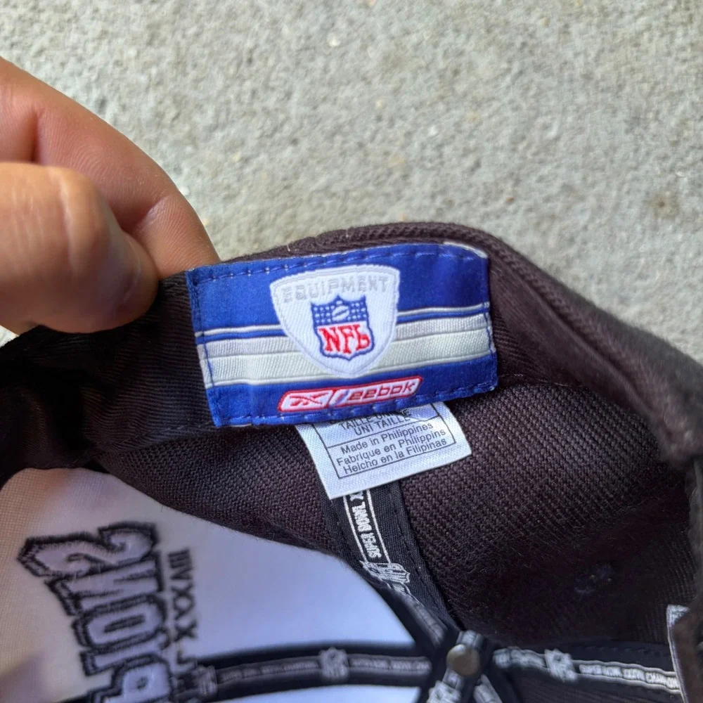 Reebok New England Patriots Super Bowl XXXVIII Champions Hat NFL Locker Room